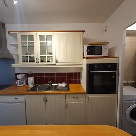 Appartement F3 Avec Balcon 5 Min Gare Sqy Et Parking Gratuit à Guyancourt Extérieur photo